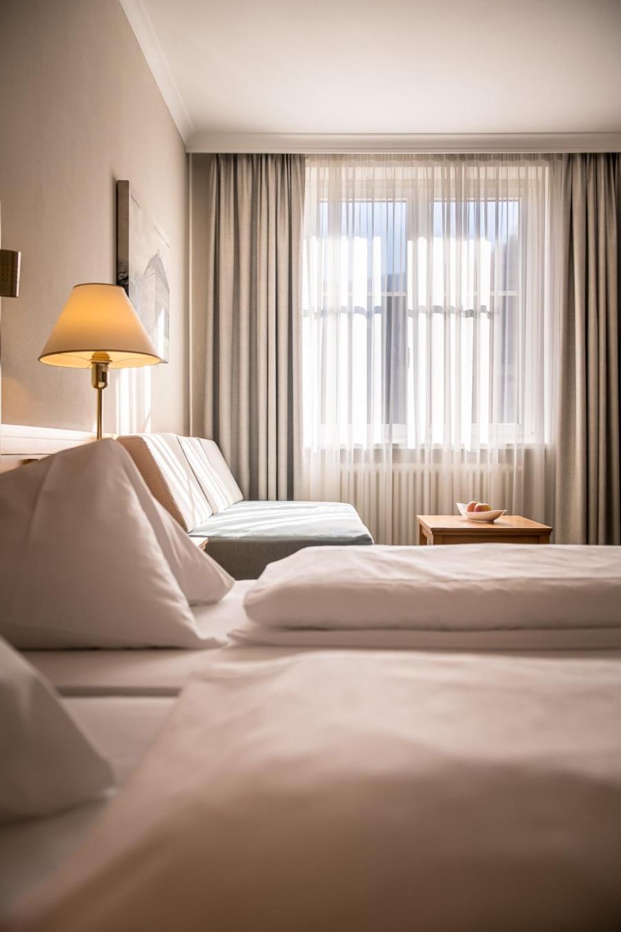 Hotel Post Alpine Cityflair ブルーニコ エクステリア 写真